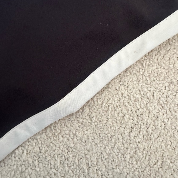 Reformation active skirt - Picture 7 of 7